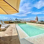 By Calamari Homes - El Porvenir 306 Walled City