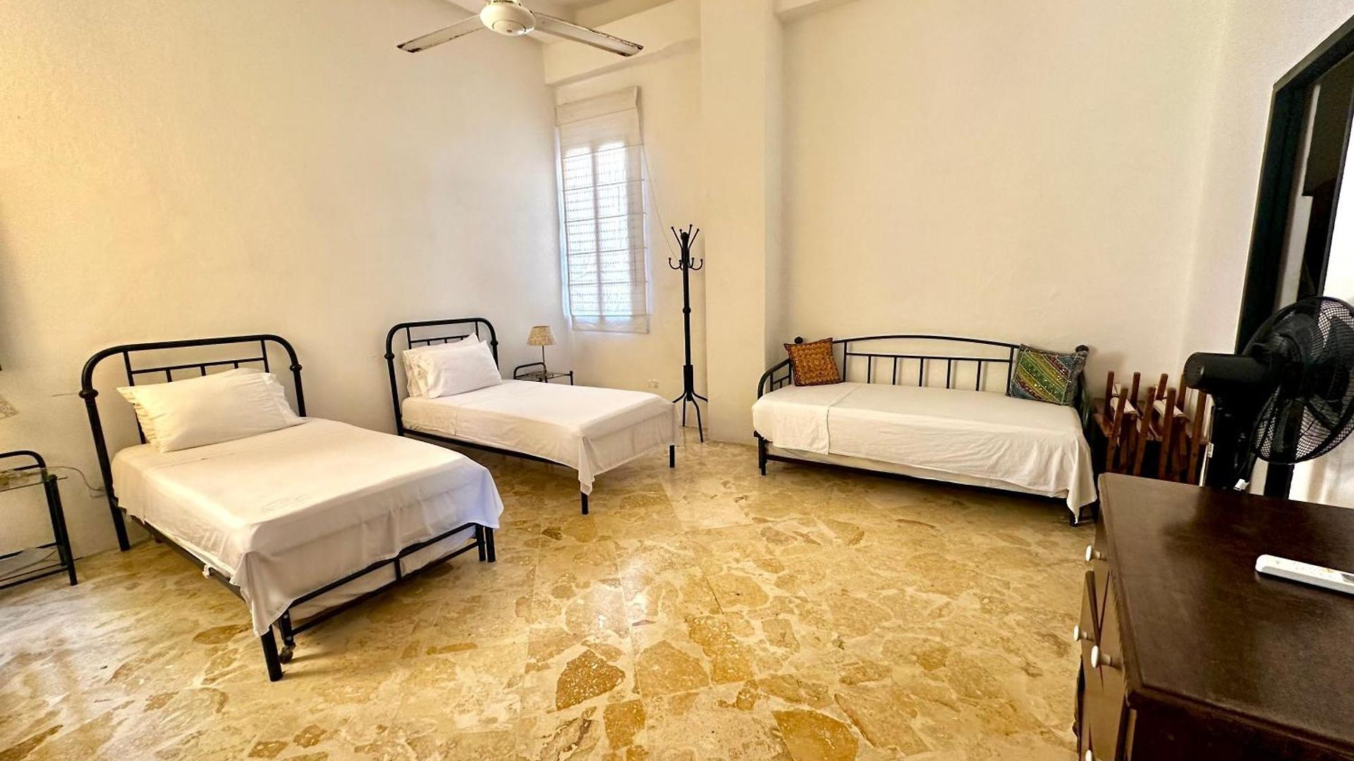 Apartment By Calamari Homes - El Porvenir 306 Walled