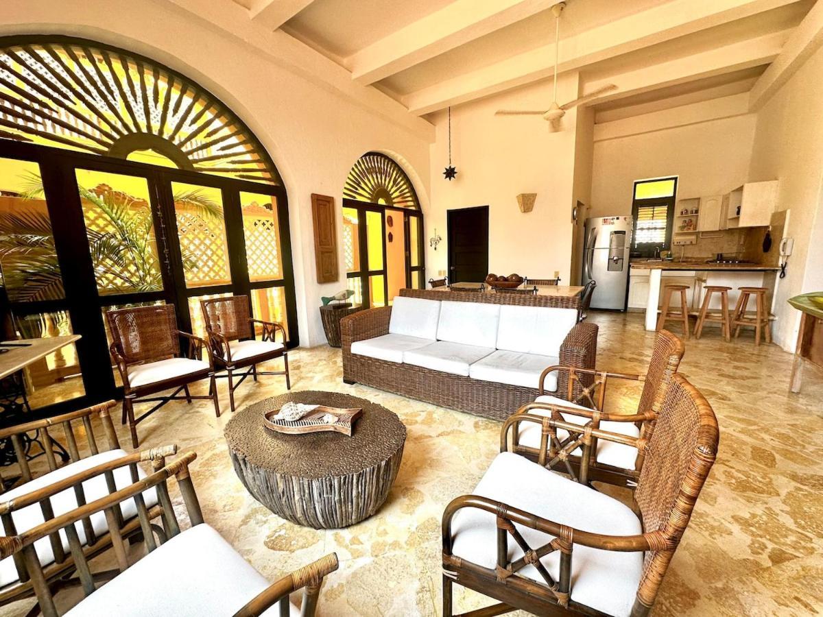 By Calamari Homes - El Porvenir 306 Walled Apartamento *
