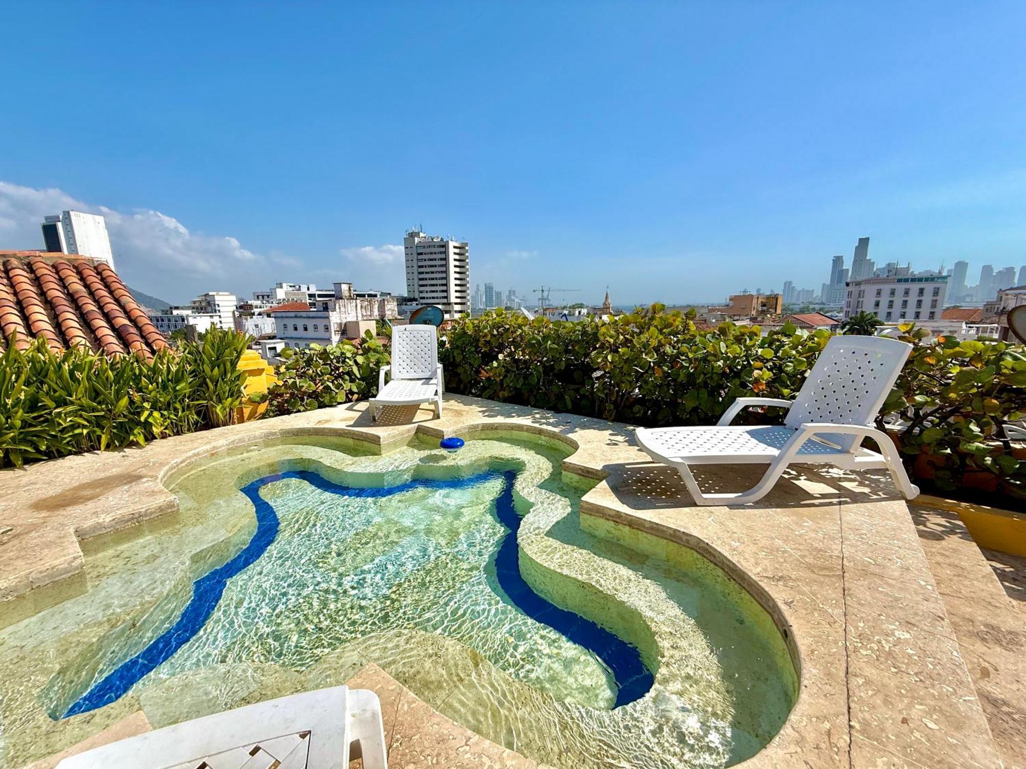 By Calamari Homes - El Porvenir 306 Walled Cartagena